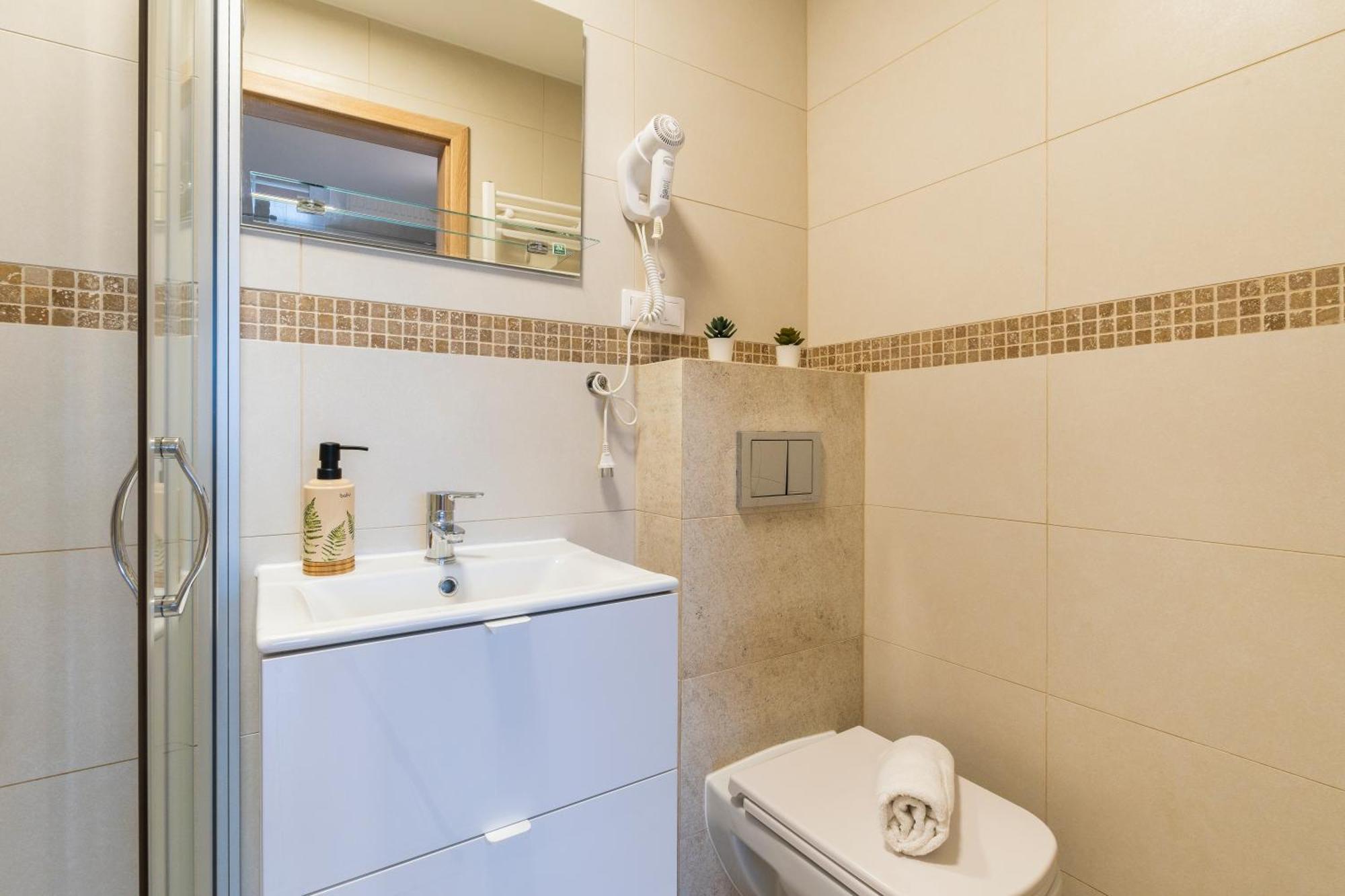 Jaskolka - Pokoje I Apartament Przy Plazy Ольштын Экстерьер фото