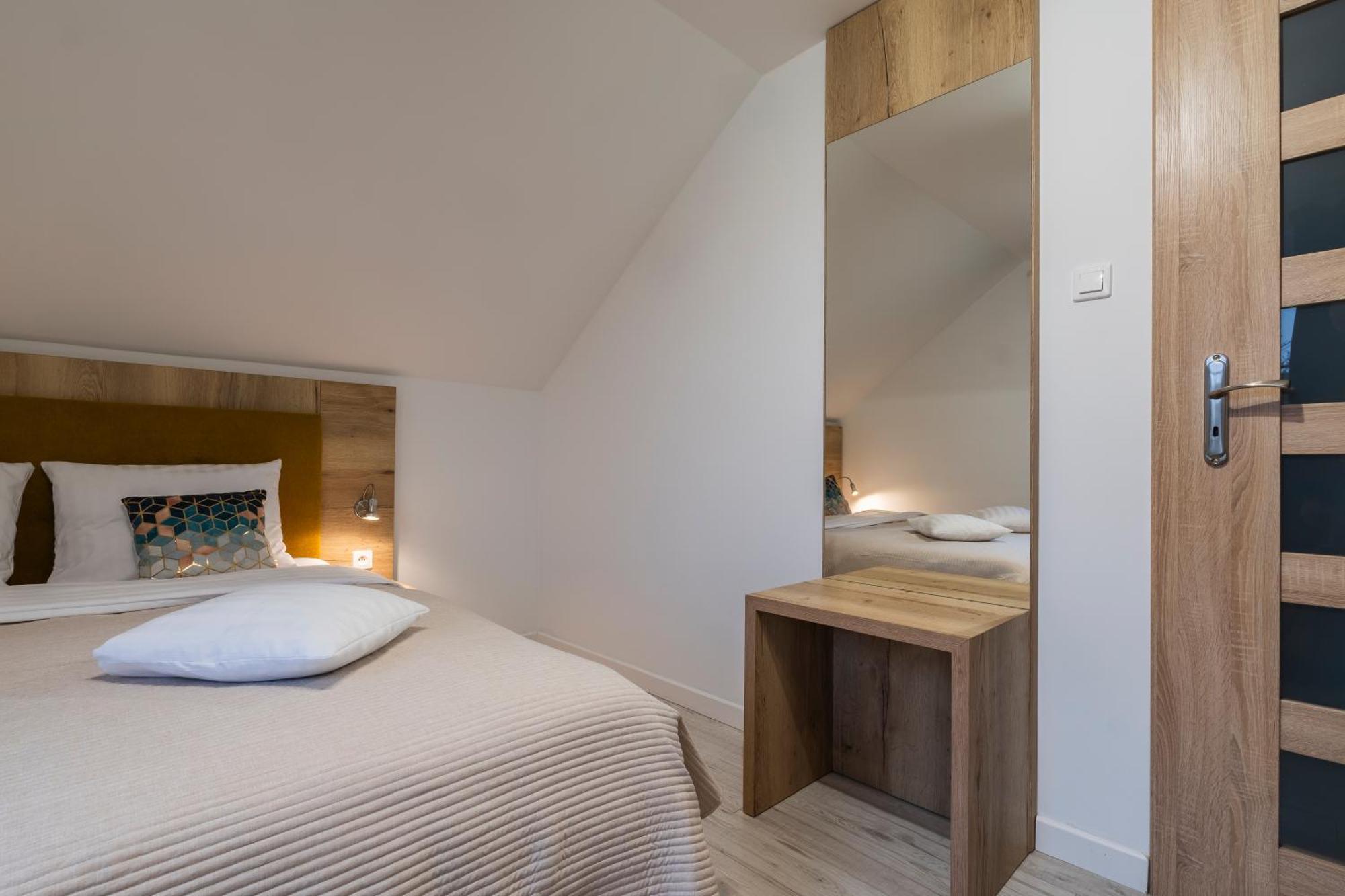 Jaskolka - Pokoje I Apartament Przy Plazy Ольштын Экстерьер фото