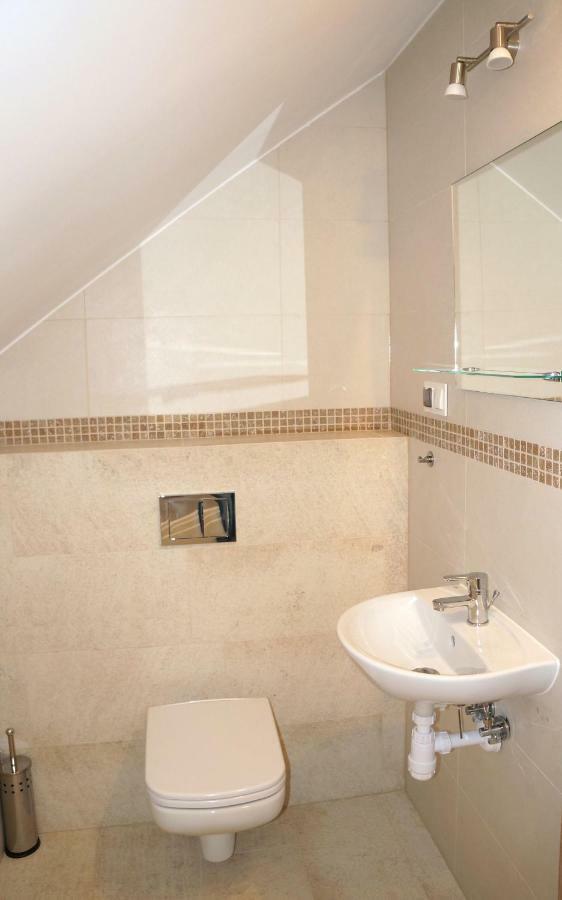 Jaskolka - Pokoje I Apartament Przy Plazy Ольштын Экстерьер фото