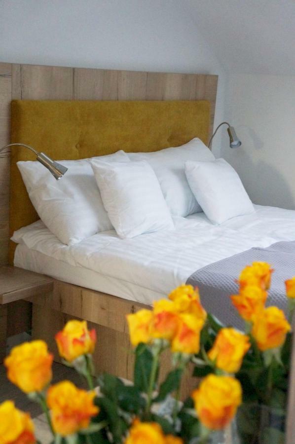 Jaskolka - Pokoje I Apartament Przy Plazy Ольштын Экстерьер фото