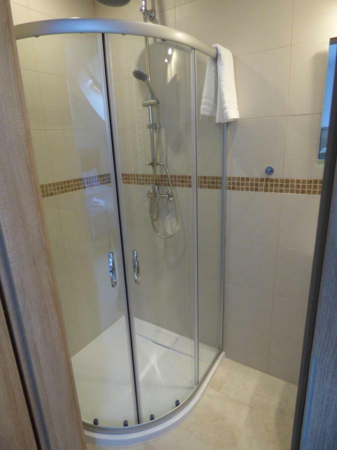 Jaskolka - Pokoje I Apartament Przy Plazy Ольштын Экстерьер фото